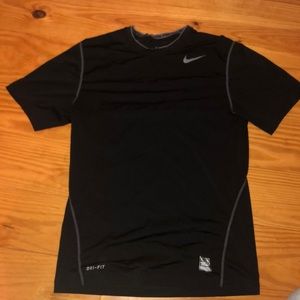 Nike fitted dri-fit tshirt